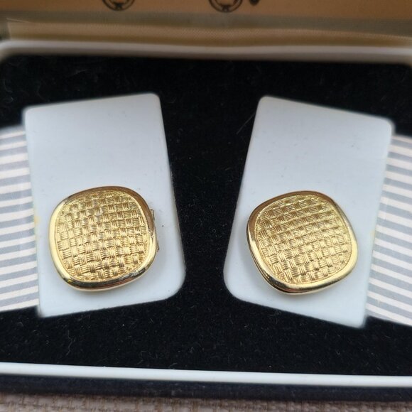 Gold Basketweave Pattern Button Links Vintage B841 - Picture 2 of 5